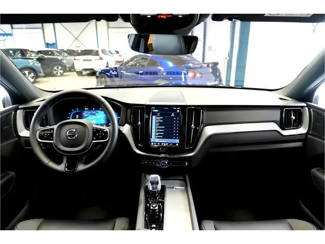 Volvo XC60 2.0 T8 AWD 335kW/456pk Aut8 Plug-in hybrid Ultra Black Edition PANORAMADAK + HARMAN/KARDO...