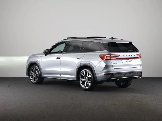 Škoda Kodiaq Sportline Business PHEV 1.5 TSI 204pk DSG | Panoramadak | Wegklapbare trekhaak | 20 inc...