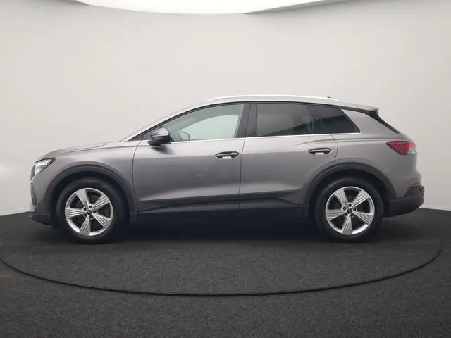 Audi Q4 e-tron 45 Quattro Edition 77 kWh 265pk Dealer O.H. | Trekhaak Af Fabriek | Stoelverwarming |...