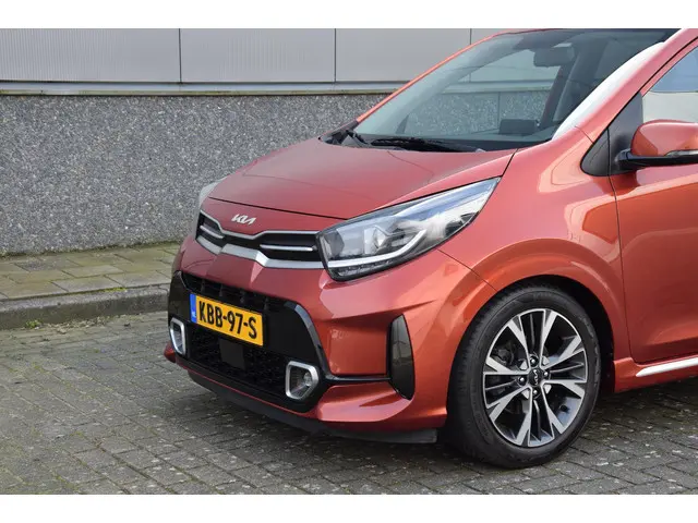 Kia Picanto 1.0 DPI GT Line | Lederen bekleding | Parkeersensoren achter | Volledig onderhouden |