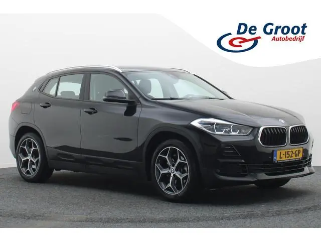BMW X2 xDrive20i High Executive LED, Camera, Trekhaak, Navigatie, Climate, 18"