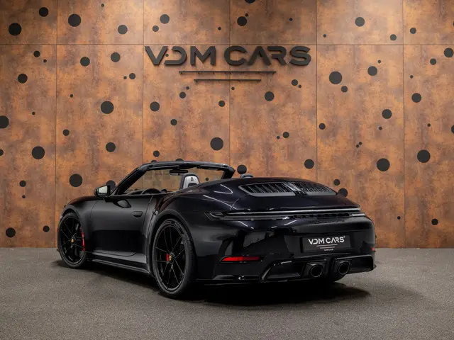 Porsche 911 Cabrio 3.6 T-Hybrid Carrera 4 GTS | Lift | 18-weg | InnoDrive | Stoelventilatie |