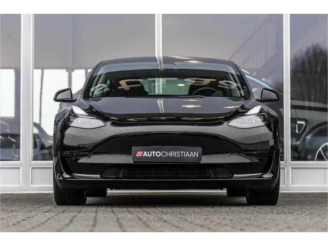 Tesla Model 3 Standard RWD Plus 60 kWh | Autopilot | Pano | 19"