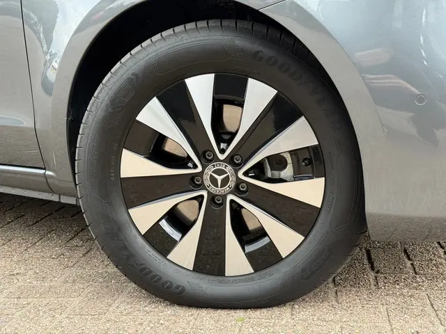 Mercedes-Benz EQV