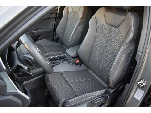 Audi Q3 Sportback 45 TFSI e S-Line 245 Pk Navi Sonos Keyless Camera ACC 20 Inch