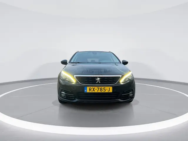 Peugeot 308 SW 1.2 Turbo Blue Lease Executive | DIST RIEM BIJ 190K KM VERV | PANORAMADAK | NAVI + CA...