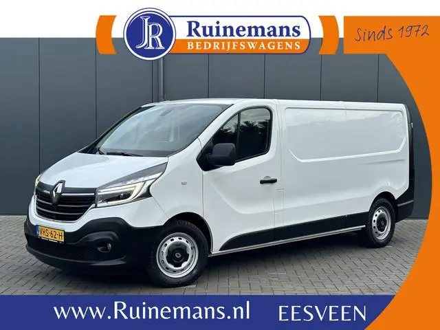Renault Trafic 2.0 dCi 146 PK / L2H1 / 1e EIG. / AUTOMAAT / SORTIMO INRICHTING / TREKHAAK / AIRCO /...