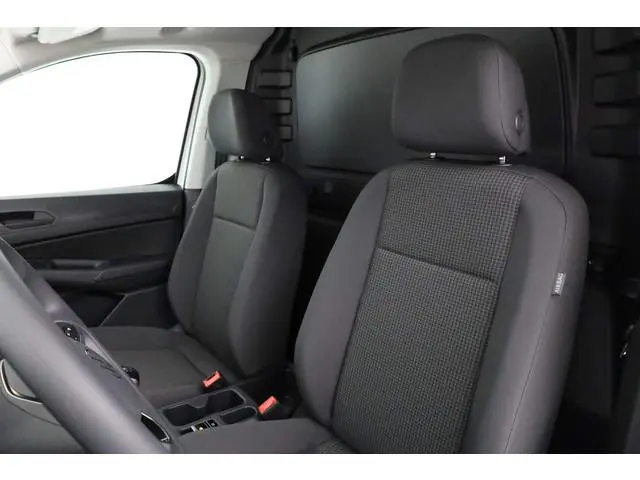 Volkswagen Caddy Cargo 1.5 TSI 115 pk DSG | Trekhaak | Parkeersensoren achter | Carplay | Cruise Con...