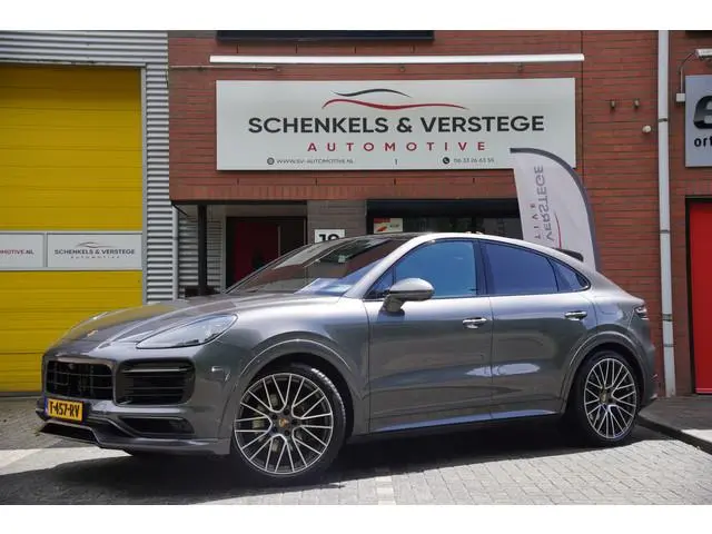 Porsche Cayenne Coupé 3.0 E-Hybrid Platinum Edition / BTW / Techart / Clanck / Pano / Trekhaak / Inn...