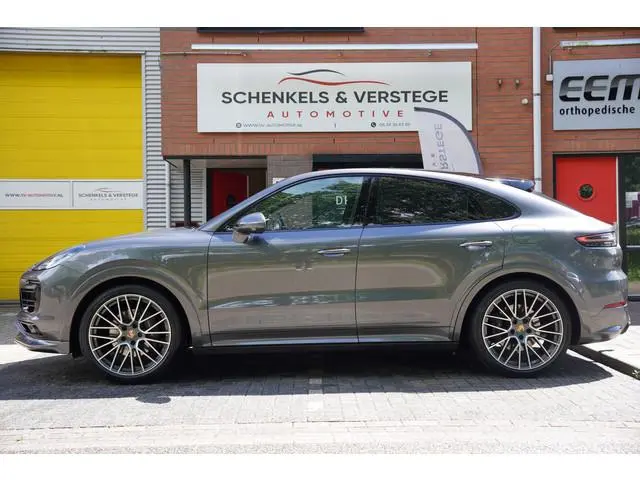 Porsche Cayenne Coupé 3.0 E-Hybrid Platinum Edition / BTW / Techart / Clanck / Pano / Trekhaak / Inn...