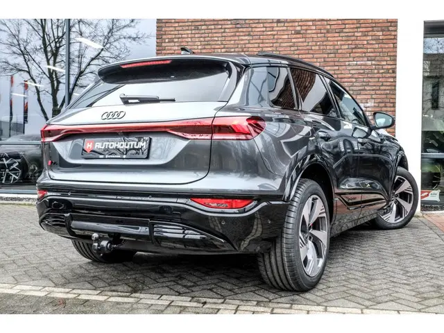 Audi Q6 e-tron S edition quattro 285 kW | SOH 97% | Trekhaak | 100kWh | Panoram