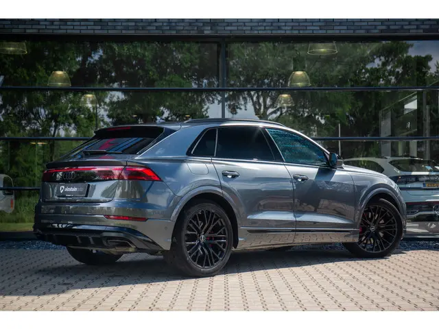Audi Q8 60 TFSI e quattro Pro Line S Competition , Daytona Grijs, Panoramadak, Adaptive cruise, Head...