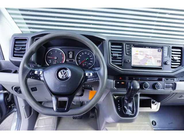 Volkswagen Crafter 35 180pk Automaat L3H3/L2H2 Apple Carplay Camera Parkeersensoren Trekhaak Navigat...
