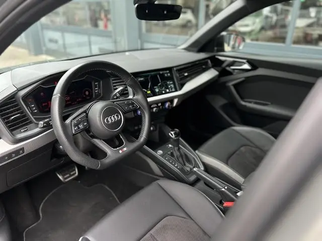 Audi A1 Sportback 40 TFSI edition one | B&O Audio | Navi | Climate | Stoelverwarming