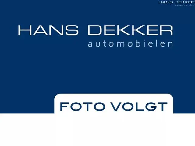 BMW X1 sDrive20i High Executive Stoelverwarming / Trekhaak / Head up / elek stoelen