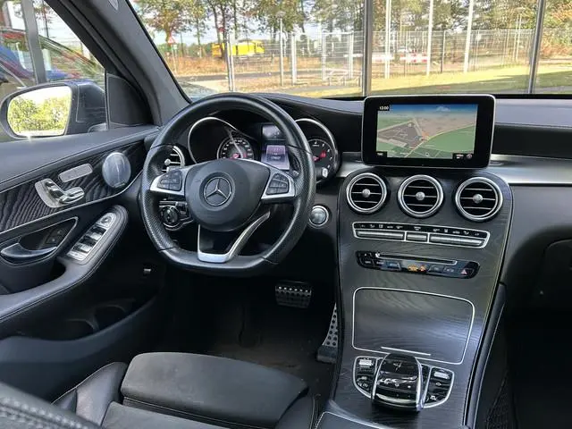 Mercedes-Benz GLC 250 AMG 4Matic // Panoramadak // Trekhaak // Burmester // Memory // Standkachel //...