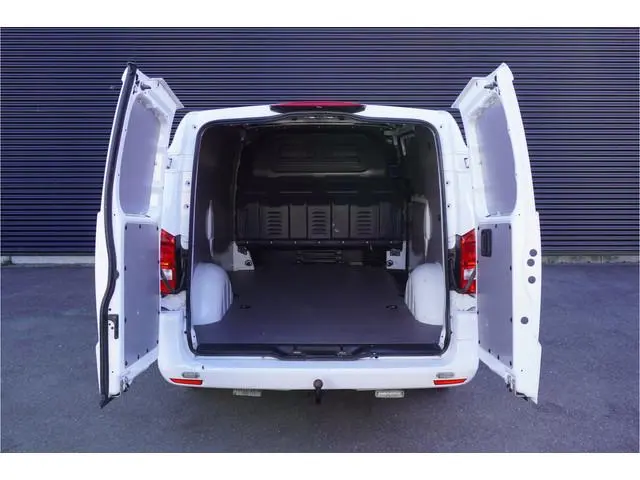 Mercedes-Benz Vito 114 CDI 136pk Automaat Lang L2 Trekhaak Apple Carplay Camera Navi Stoelverwarming...