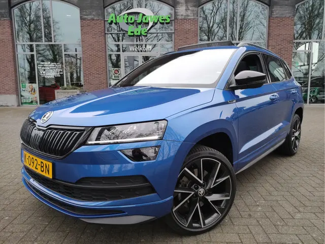 ŠKODA Karoq 1.5 TSI DSG ACT Sportline Business Trekhaak - Panoramadak -  Adaptieve Cr.control -Premi...