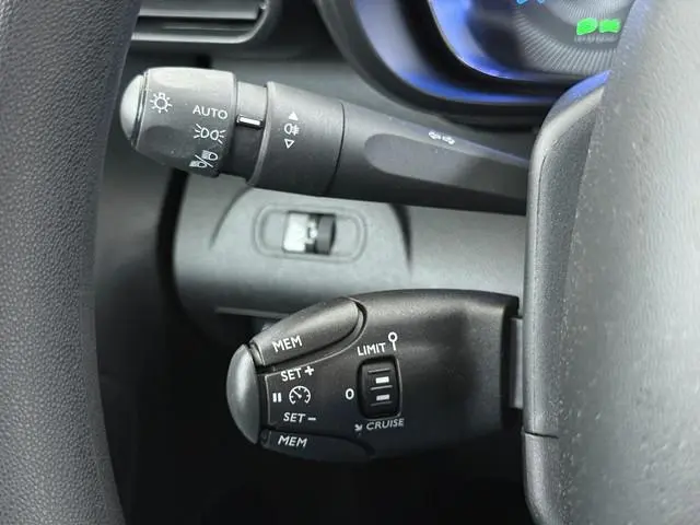 Citroen ë-Berlingo Feel 50 kWh 22.000KM!| SOH 100% | CRUISE| STANDKACHEL | LANE ASSIST