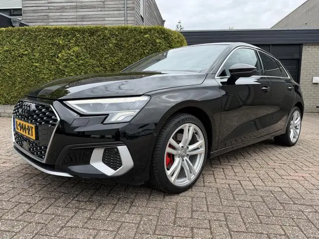 Audi A3 Sportback 30 TFSI Business edition