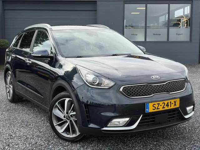 Kia Niro 1.6 GDi Hybrid ExecutiveLine ✓1e Eigenaar✓Trekhaak✓Draadloze telefoonlader✓Camera✓Stoelverw...