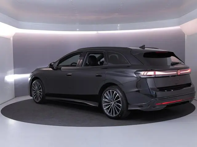Volkswagen ID.7 Tourer Pro Limited Edition 77 kWh accu 286 PK | Velgen 20" | Stoel & Stuurverwarming...