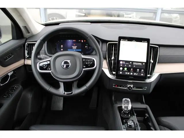 Volvo XC90 T8 Plug-in hybrid AWD Ultra Dark | Luchtvering | Head up display | 360 camera