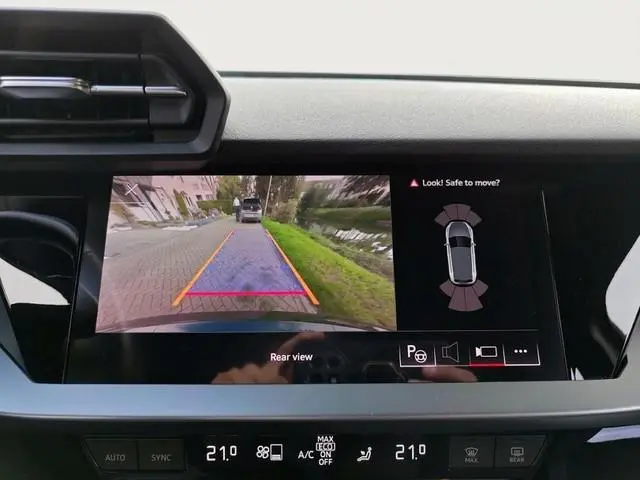 Audi A3 Sportback 30 TFSI Pro Line 110 pk S-tronic | Navigatie via App | Achteruitrijcamera  | Cruis...