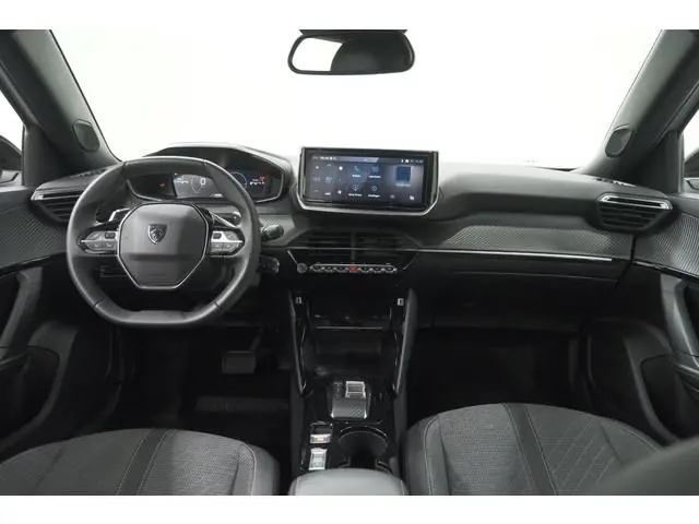Peugeot 2008 1.2 Hybrid 145 Allure | Apple Carplay | Climate Control | Parkeersensoren Voor + Achter