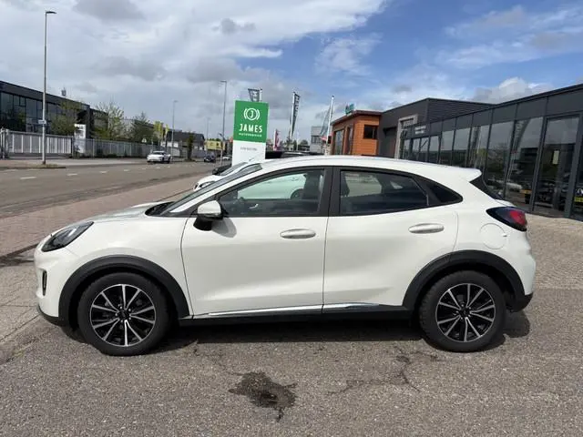Ford Puma 1.0 EcoBoost Hybrid Titanium