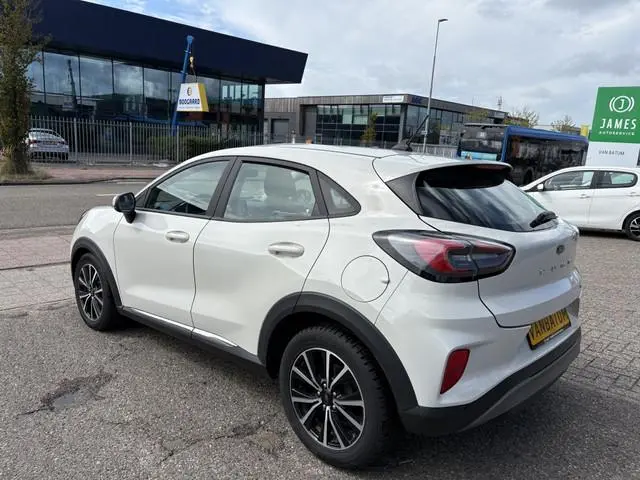 Ford Puma 1.0 EcoBoost Hybrid Titanium