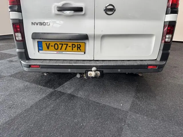 Nissan NV300