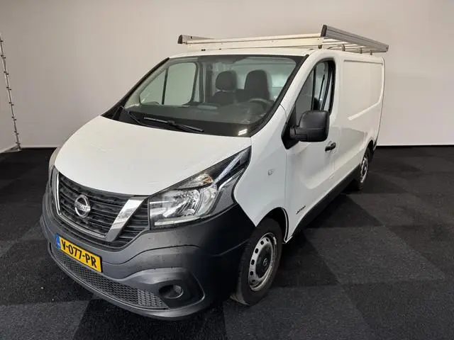 Nissan NV300