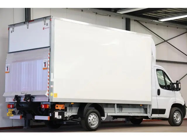 Fiat Ducato BAKWAGEN MEUBELBAK MET LAADKLEP