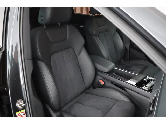 Audi e-tron 55 408pk quattro Advanced edition 95 kWh Trekhaak 360Camera Luchtvering Memory Keyless N...