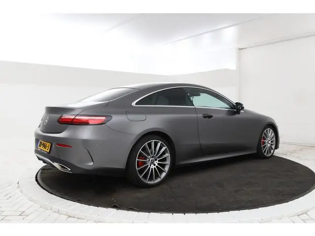 Mercedes-Benz E-klasse Coupé 200 Business