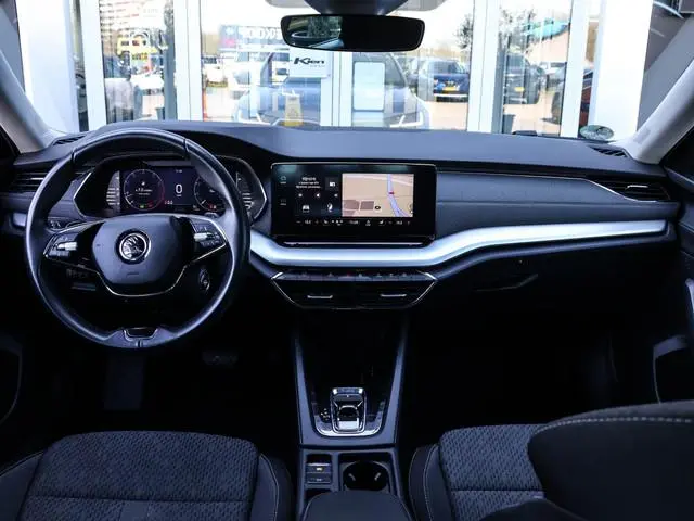 Skoda Octavia Combi 1.5 e-TSI Business Edition Plus | Full LED | Navi | 17 INCH |