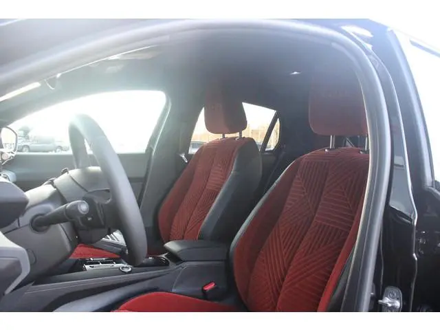 Lancia Ypsilon 1.2 110PK Turbo Hybrid LX | CAMERA VOOR/ ACHTER | ELEKTRISCH VERSTELBARE BESTUURDERSS...
