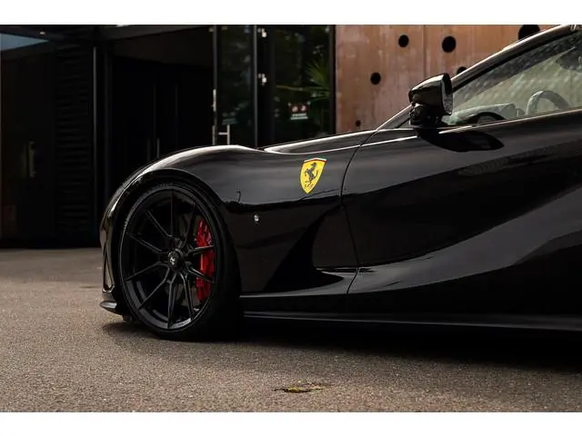 Ferrari 812 GTS