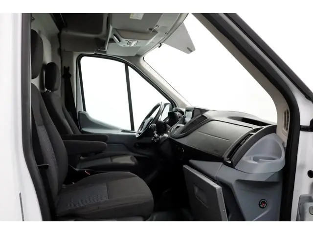 Ford Transit 350 2.0 TDCI 130pk E6 L2H2 Trend Airco/Navi/Camera 12-2019