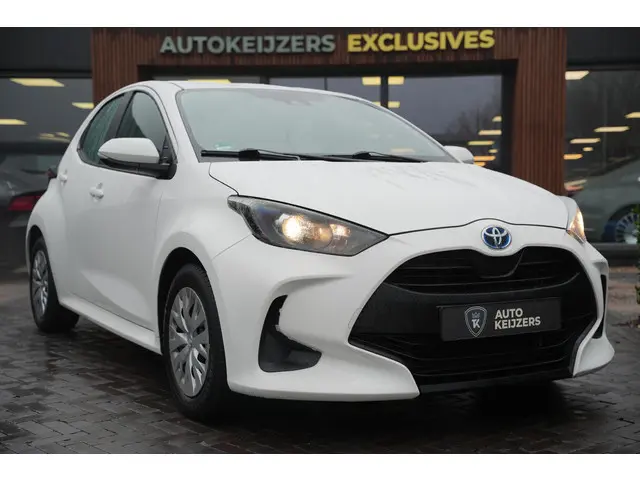 Toyota Yaris 1.5 Hybrid Comfort Navi camera, stoelverwarming assistent