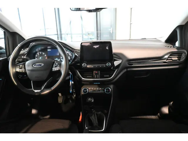 Ford Fiesta 1.0 EcoBoost Hybrid Titanium Navigatie Carplay LED 1e Eigenaar Rijklaarprijs Inruil Mogelijk!