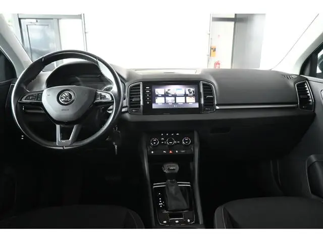 ŠKODA Karoq 1.0 TSI Ambition Business Automaat Cruise Clima Trekhaak Navigatie CarPlay Goed Onderhou...