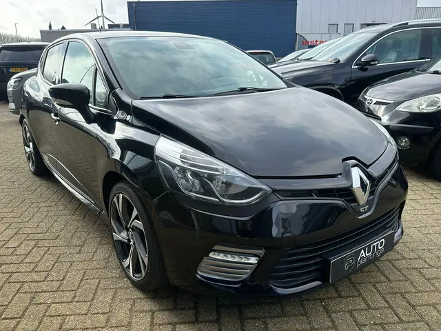 Renault Clio 1.2 GT 120PK | Automaat | RS Drive | Sport Onderstel | Sport Stoelen | 17 Inch | Naviga...