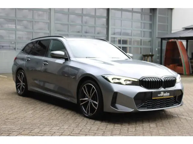 BMW 3-serie Touring 330e xDrive M-SPORT FACELIFT SOh 90.6% NAVI LEER LED 101000KM!!!