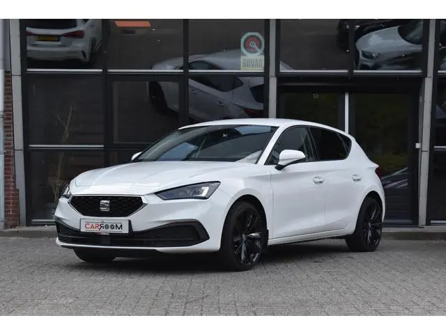 SEAT Leon 1.5 TSI Lane ACC Stoelvw Stuurvw