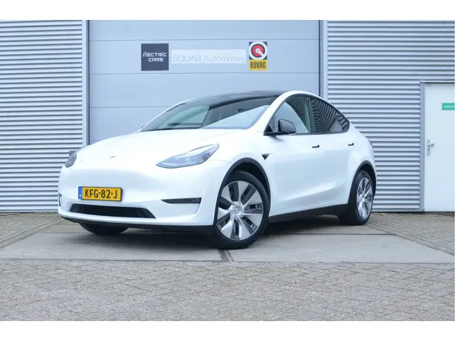 Tesla Model Y Long Range AWD 75 kWh Trekhaak (1.600kg), AutoPilot 3.0 Ryzen (Meerprijs FSD 99,- p/mn...