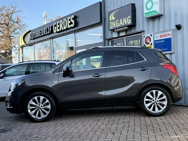 Opel Mokka 1.4 T Cosmo | TREKHAAK | LEER | PDC | STOEL/STUUR VERW. |