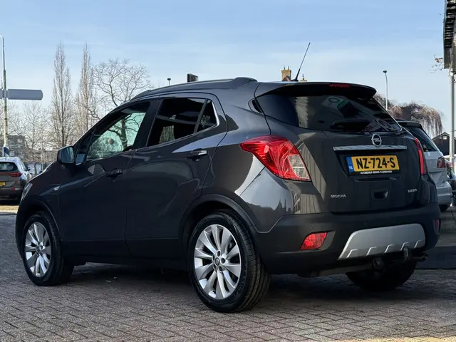 Opel Mokka 1.4 T Cosmo | TREKHAAK | LEER | PDC | STOEL/STUUR VERW. |