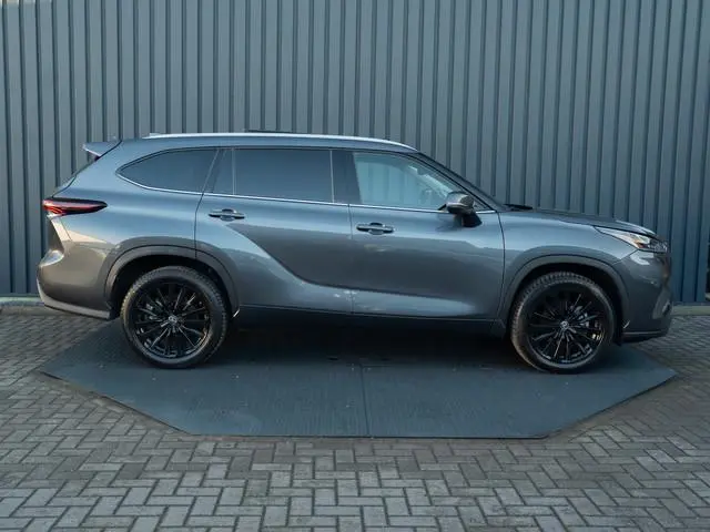 Toyota highlander